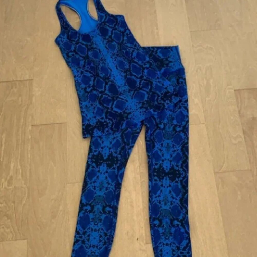 Lululemon legging and Razor back tank top Blue set size 4